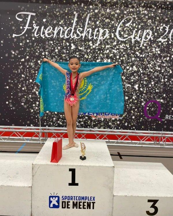 Сабденова Ақерке, ученица 2А класса стала абсолютной чемпионкой в своей возрастной категории на Международном турнире по гимнастике  FrendshipCup 2022