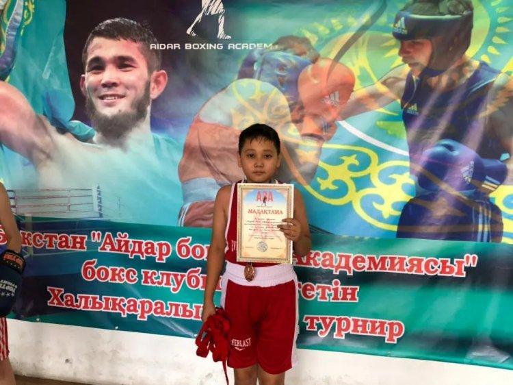 Даулетбай Султан, ученик 6Г класса занял 3 место в международном турнире по боксу